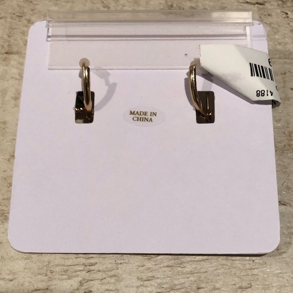 CZ Previous Stone Enhanced with Semi Previous African Jade / drop earrings - Picture 4 of 4